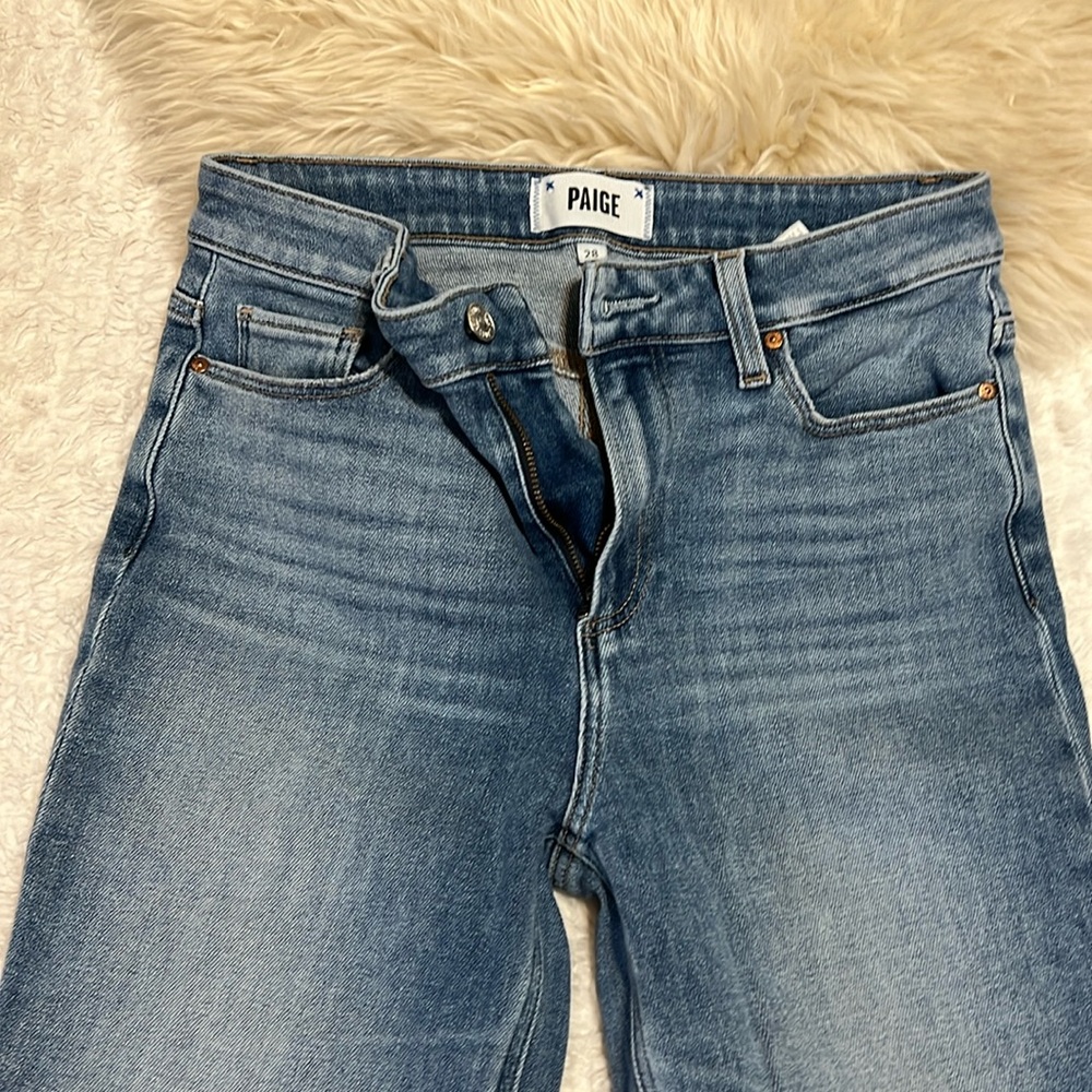 Distressed hem ankle straight leg jeans